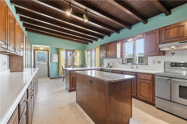 3620 Gibbs Road, Kansas City, KS 66106