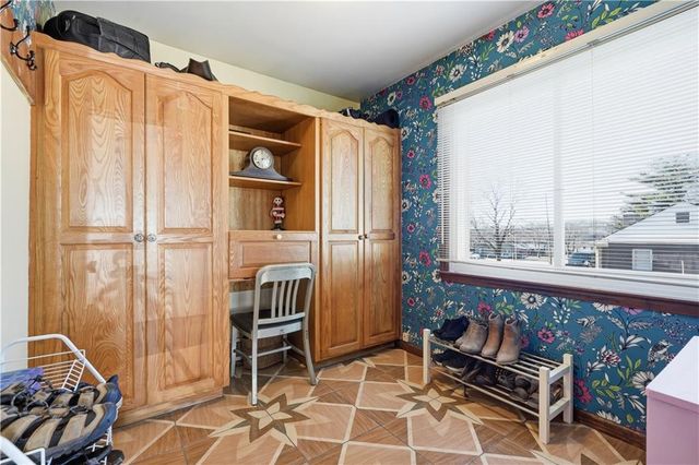 3620 Gibbs Road, Kansas City, KS 66106