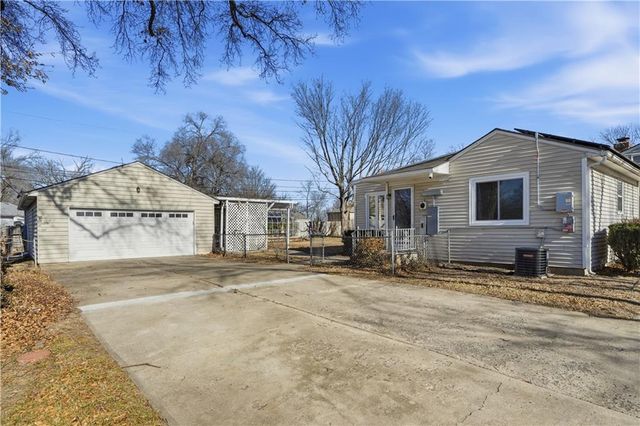 3620 Gibbs Road, Kansas City, KS 66106
