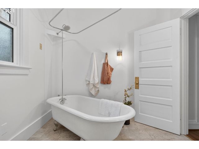 5445 Se 41ST Ave, Portland, OR 97202