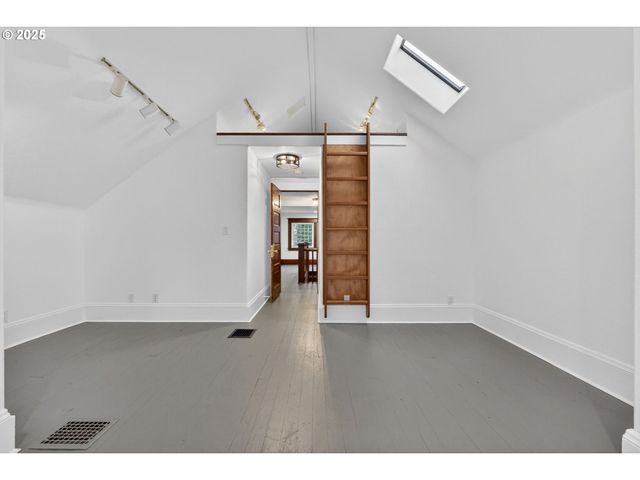 5445 Se 41ST Ave, Portland, OR 97202