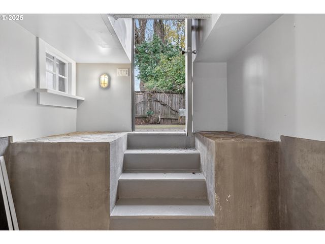 5445 Se 41ST Ave, Portland, OR 97202