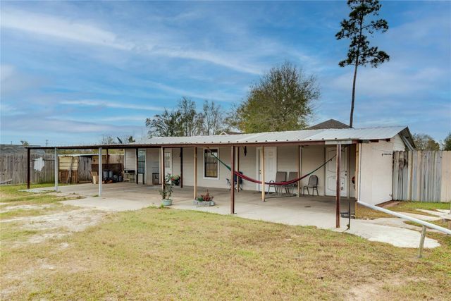 119 Road 5217, Cleveland, TX 77327