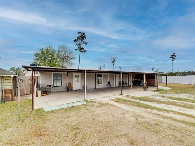 119 Road 5217, Cleveland, TX 77327