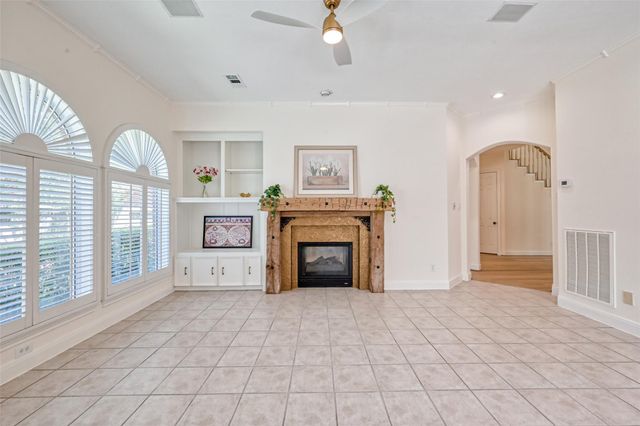 13719 Ashley Run, Houston, TX 77077