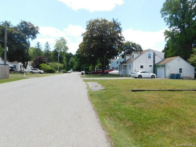 20 Farm Lane, Hyde Park, NY 12538