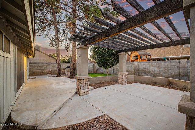 7326 W MARYLAND Avenue, Glendale, AZ 85303