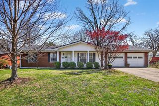 2404 Sunnybrook Drive, St Louis, MO 63114