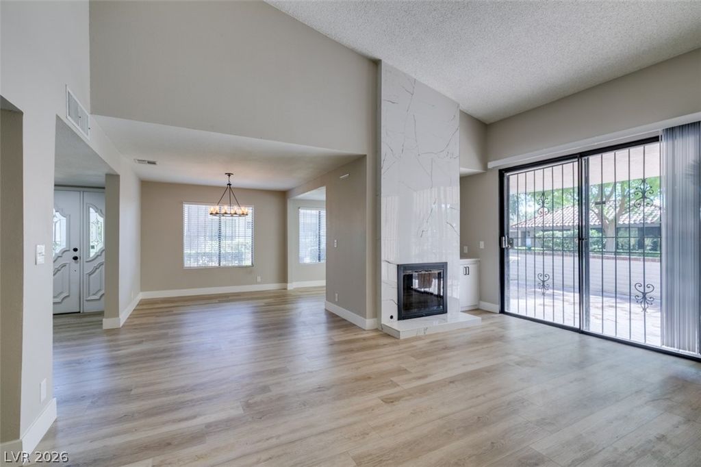 Image 5 of property listing at 3428 Manzano, Las Vegas, NV 89131