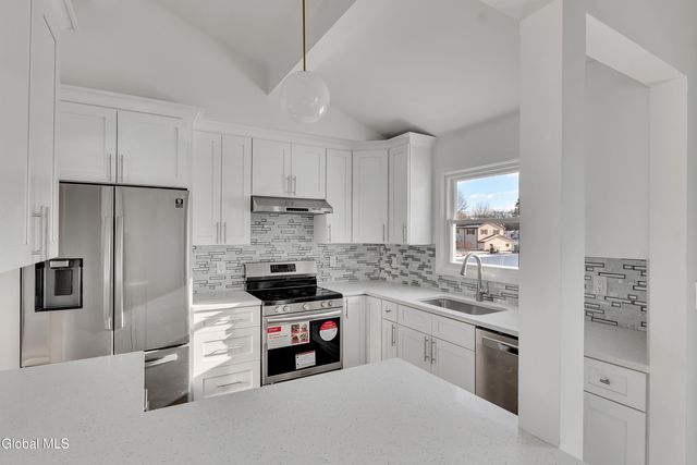 61 Rapple Drive, Colonie, NY 12205