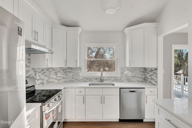 61 Rapple Drive, Colonie, NY 12205