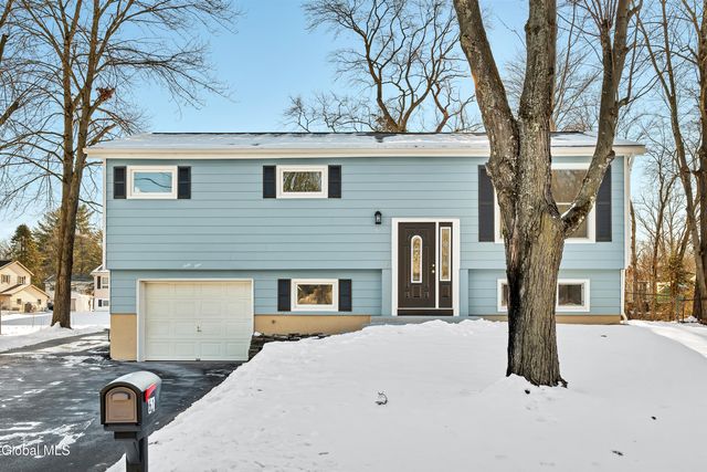 61 Rapple Drive, Colonie, NY 12205