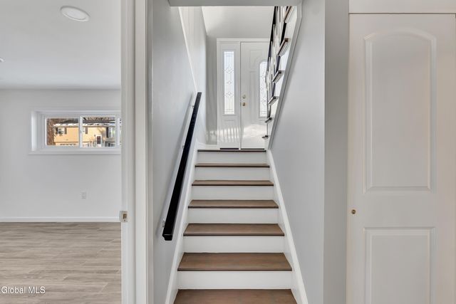 61 Rapple Drive, Colonie, NY 12205