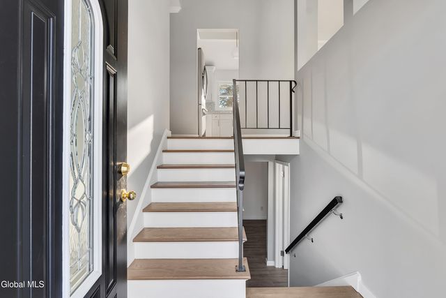 61 Rapple Drive, Colonie, NY 12205