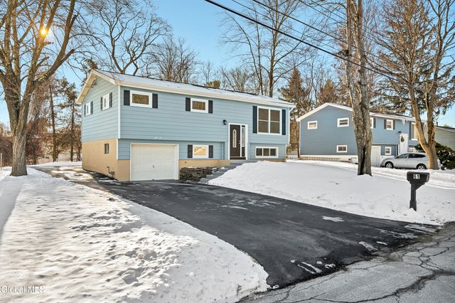 61 Rapple Drive, Colonie, NY 12205