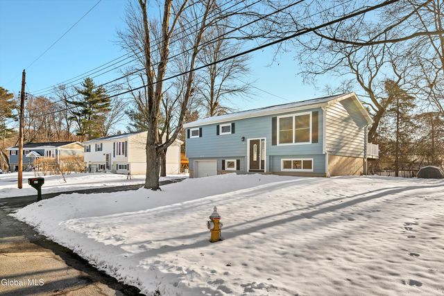 61 Rapple Drive, Colonie, NY 12205