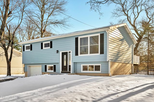 61 Rapple Drive, Colonie, NY 12205