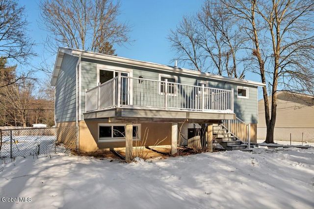 61 Rapple Drive, Colonie, NY 12205