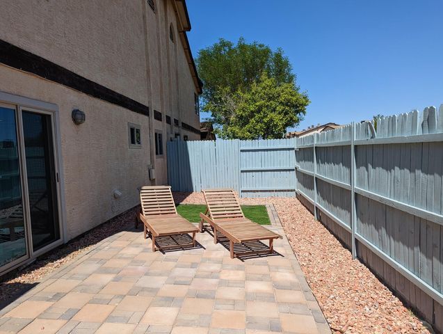 306 E Ludlow Drive Apt B, Avondale, AZ 85323