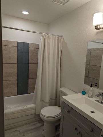 306 E Ludlow Drive Apt B, Avondale, AZ 85323