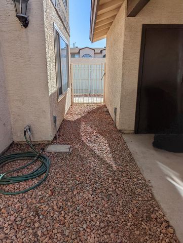 306 E Ludlow Drive Apt B, Avondale, AZ 85323