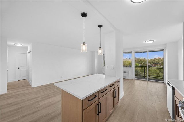 825 Morrison Avenue 4G, Bronx, NY 10473