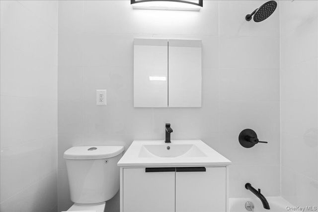 825 Morrison Avenue 4G, Bronx, NY 10473