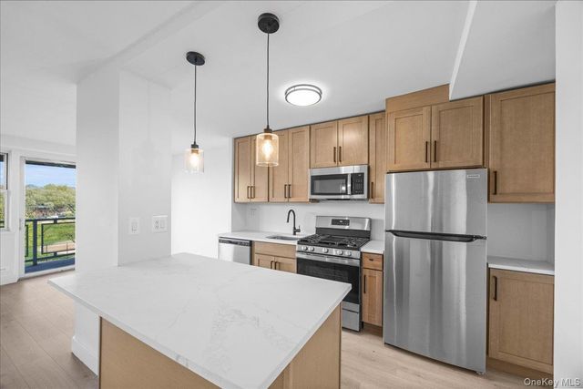 825 Morrison Avenue 4G, Bronx, NY 10473