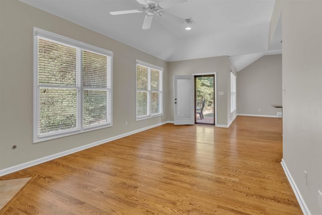 8782 BRUNSWICK FOREST DR, Bartlett, TN 38133
