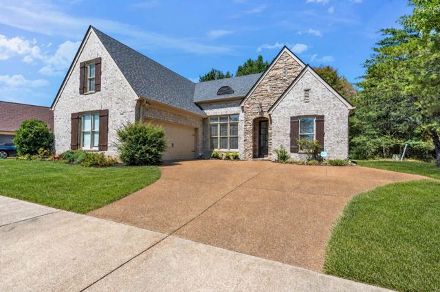 8782 BRUNSWICK FOREST DR, Bartlett, TN 38133