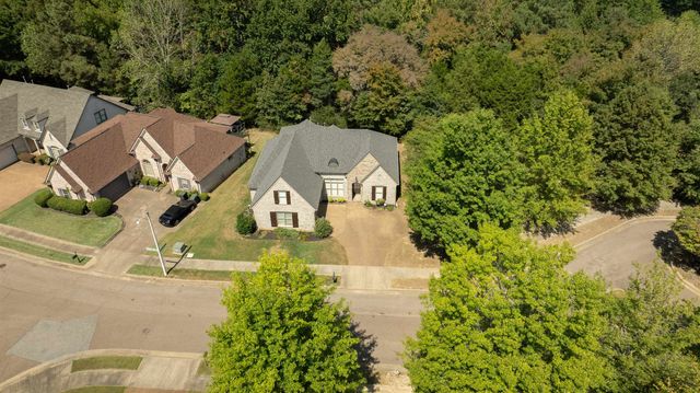 8782 BRUNSWICK FOREST DR, Bartlett, TN 38133