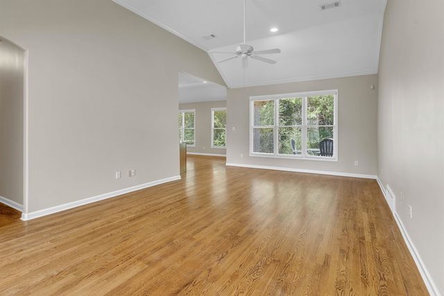 8782 BRUNSWICK FOREST DR, Bartlett, TN 38133