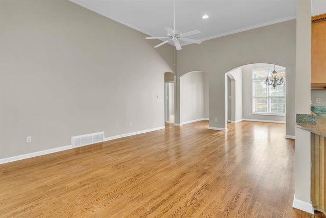 8782 BRUNSWICK FOREST DR, Bartlett, TN 38133