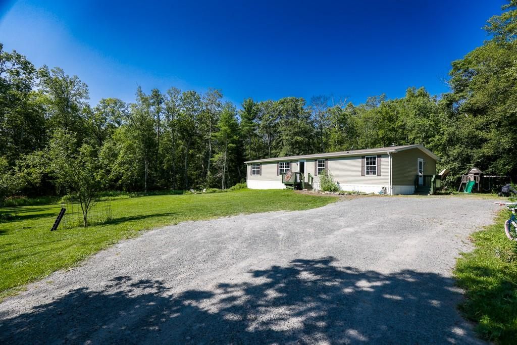 101 W Peenpack Trail, Sparrowbush, NY 12780