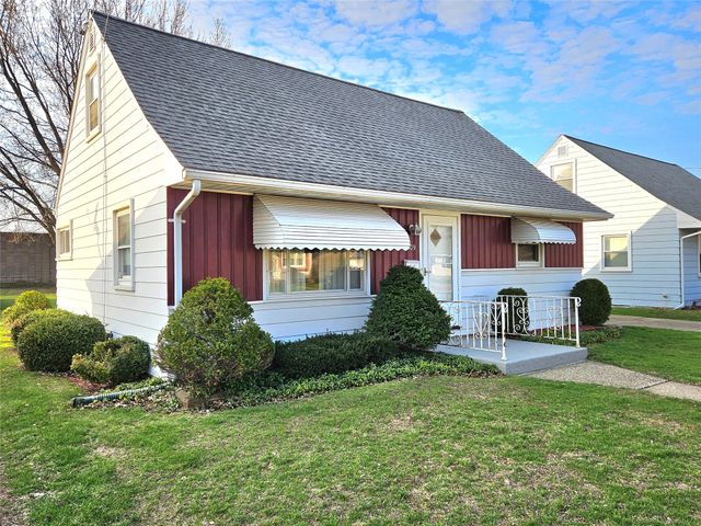 2109 S MANOR Drive, Erie, PA 16505