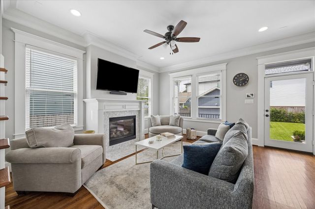 621 W 15th Street, Houston, TX 77008