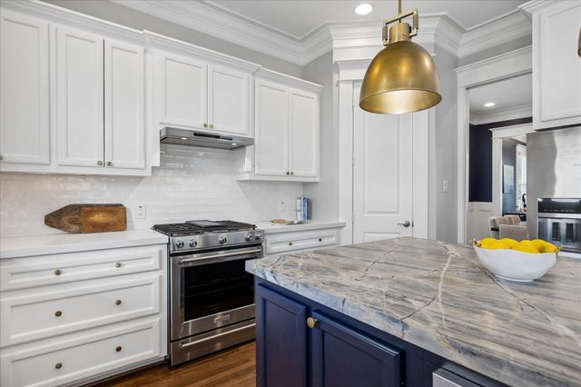 621 W 15th Street, Houston, TX 77008