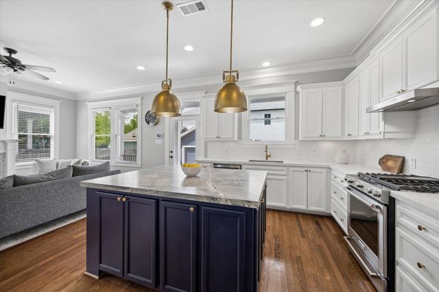 621 W 15th Street, Houston, TX 77008