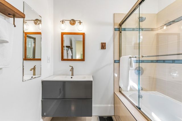 36 Oak St 1, Somerville, MA 02143
