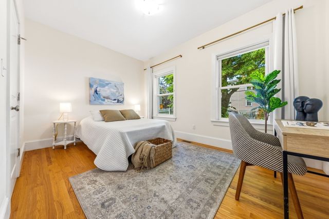 36 Oak St 1, Somerville, MA 02143