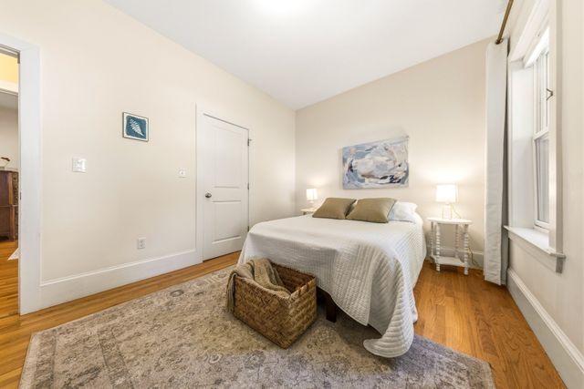 36 Oak St 1, Somerville, MA 02143