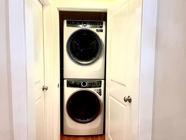 36 Oak St 1, Somerville, MA 02143