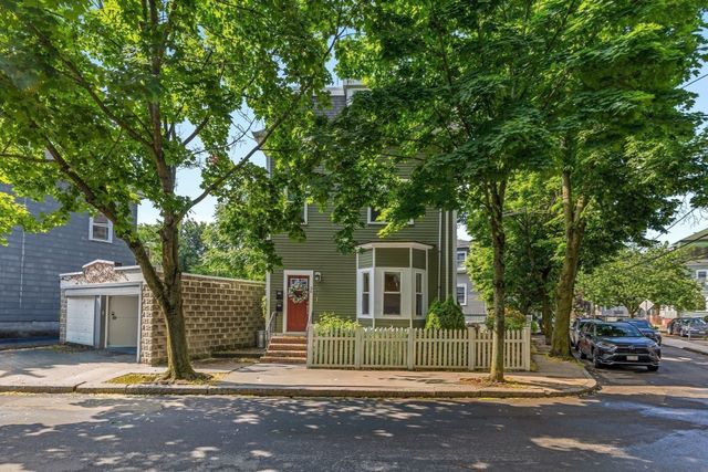 36 Oak St 1, Somerville, MA 02143