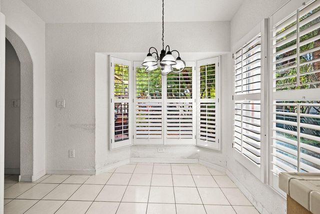 363 SW 161st Avenue, Pembroke Pines, FL 33027