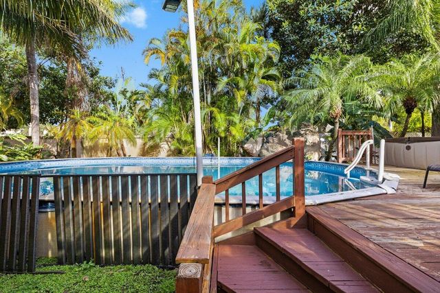 363 SW 161st Avenue, Pembroke Pines, FL 33027