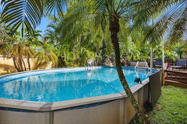 363 SW 161st Avenue, Pembroke Pines, FL 33027