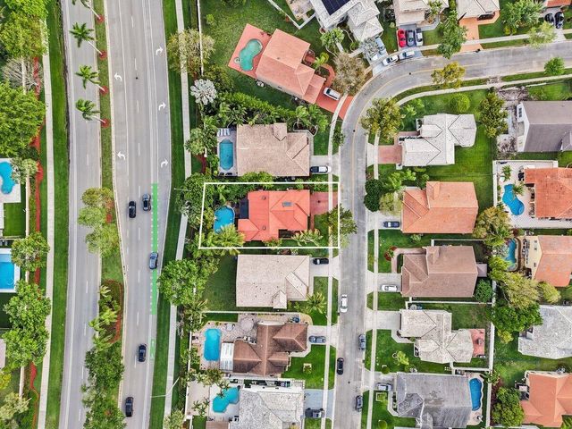 363 SW 161st Avenue, Pembroke Pines, FL 33027