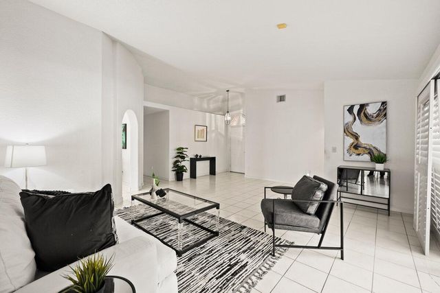 363 SW 161st Avenue, Pembroke Pines, FL 33027