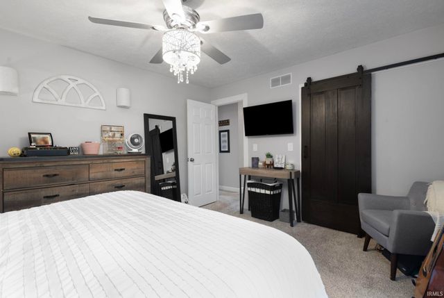 18921 Waite Boulevard, South Bend, IN 46637
