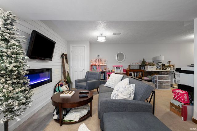 18921 Waite Boulevard, South Bend, IN 46637